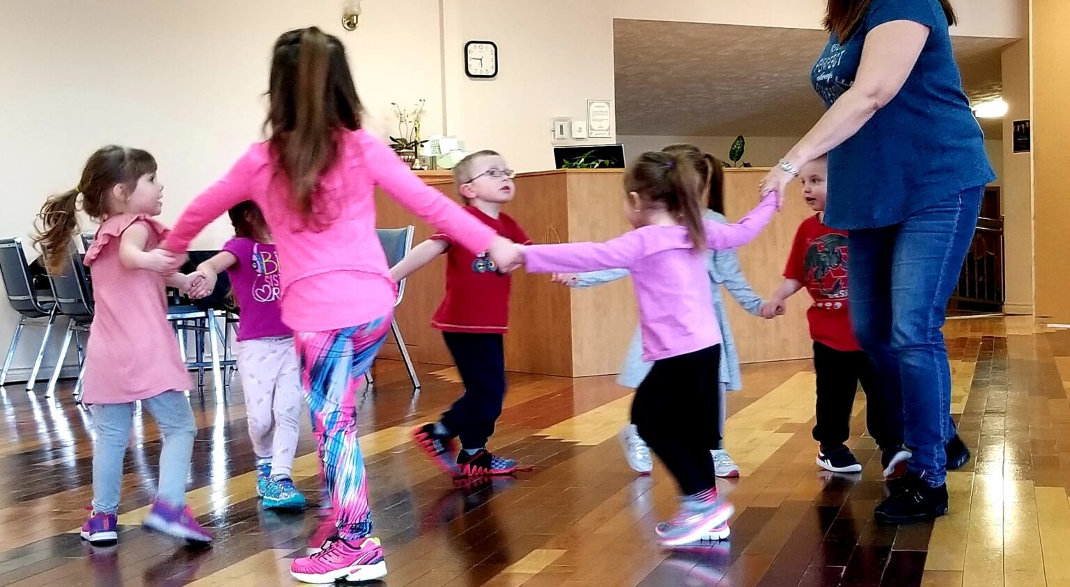 Initiation à la danse École de danse sociale et internationale de